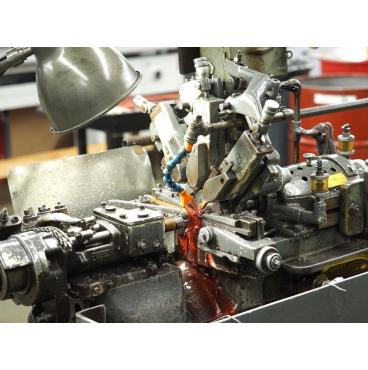  automatic screw machine