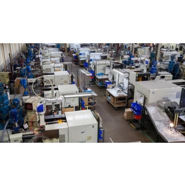 straight-pull injection molds